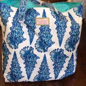Lilly Pulitzer x Estée Lauder tote bag